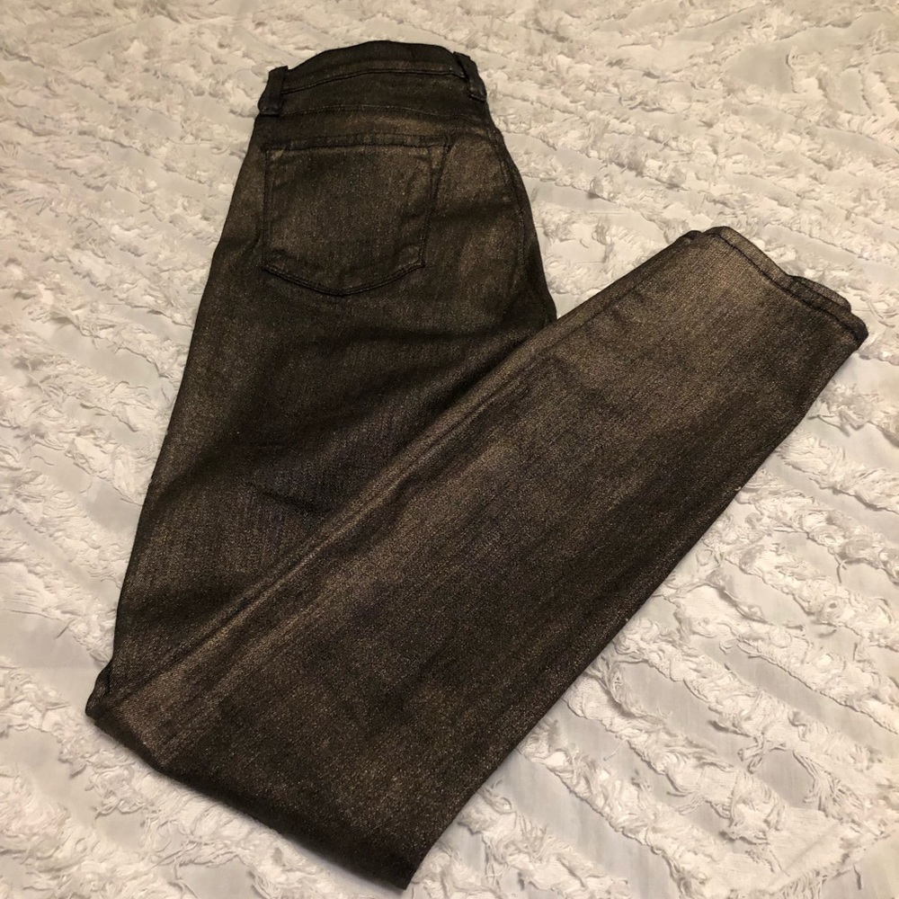 Gold Dust, Dark Black J Brand for Bloomingdale’s Alana Skinny Jeans Size 27